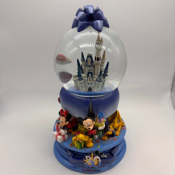 Walt Disney World 30th Anniversary Character Castle Celebration Snow Globe - Picture 1 of 16